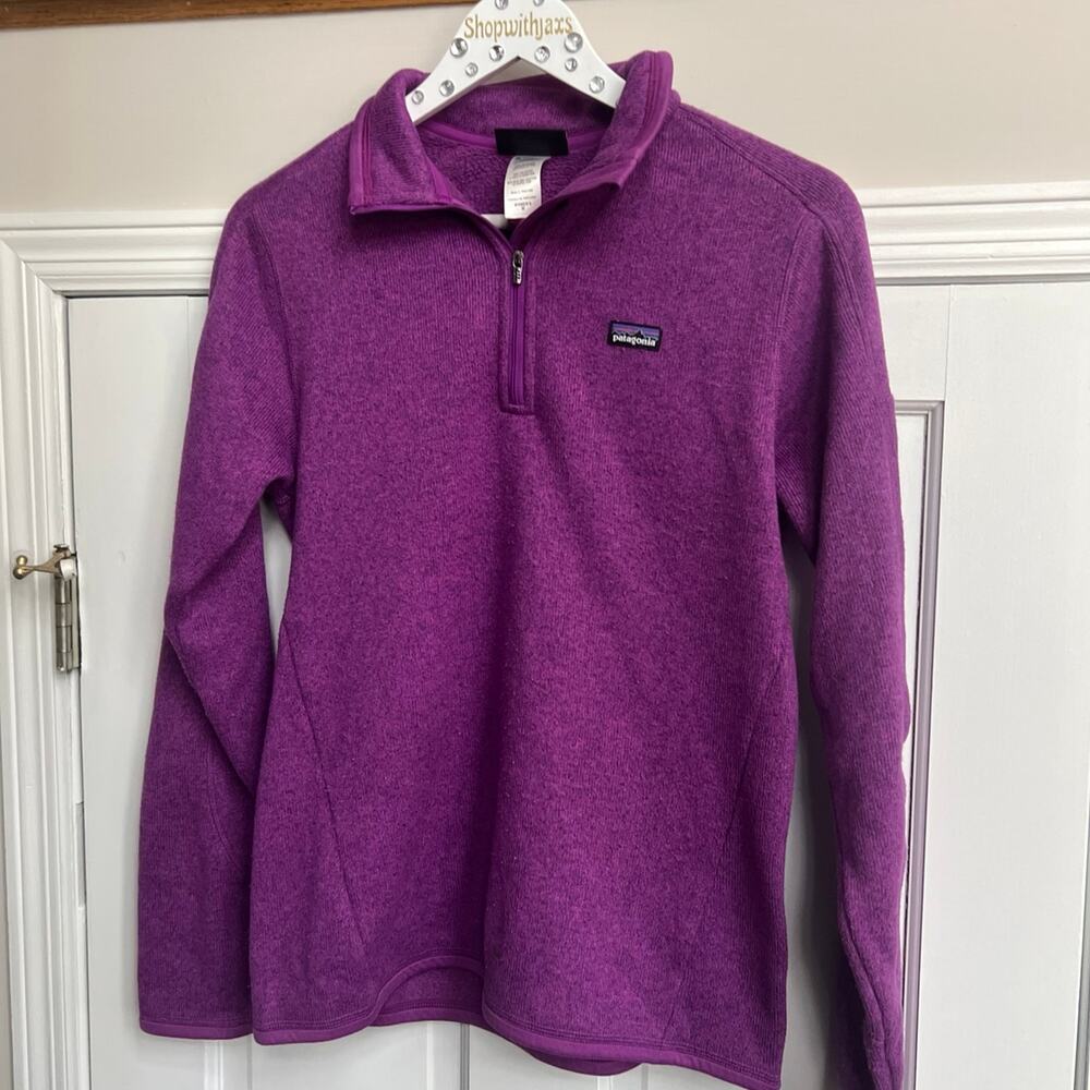 Patagonia women’s purple pullover fleece size medium